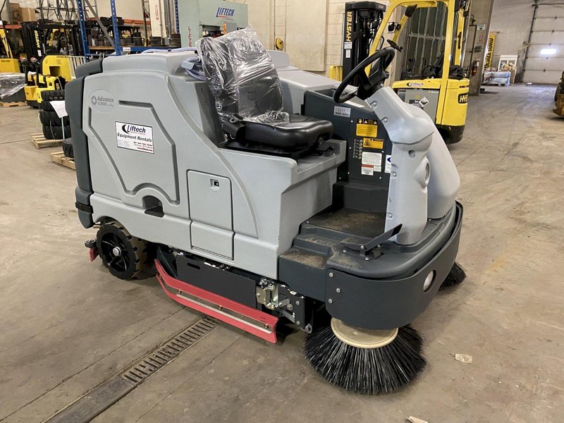 Advance  SC8000,Price:  $43,450,Type:  SWEEPER/SCRUBBER,Year: 2019