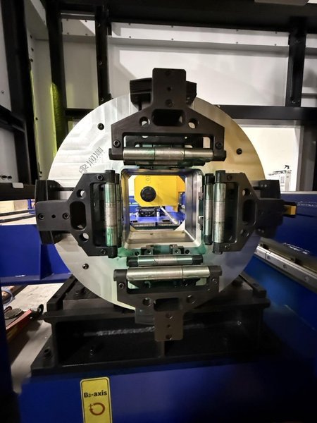 3,000 Watt MaxPhotonics EV-60T Pipe Cutting Fiber Laser, 2026 – Lightly Used , Ready to Ship!