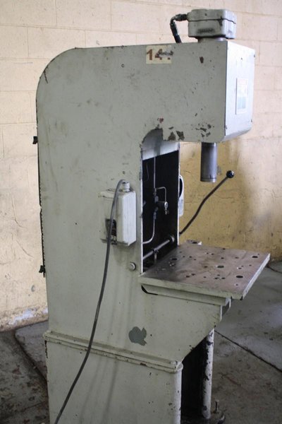 5 TON HANNIFIN HYDRAULIC C FRAME PRESS: STOCK #66471