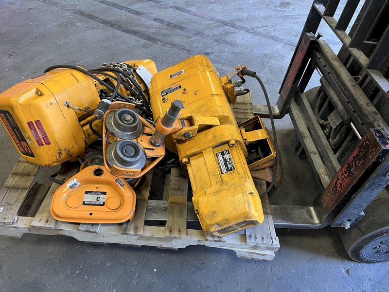 3 TON HARRINGTON ELECTRIC CHAIN HOIST: YOBRO #23291
