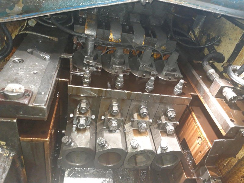 5/8&quot; Jern Yao Model JBF-24B4S 4 Die Progressive Header