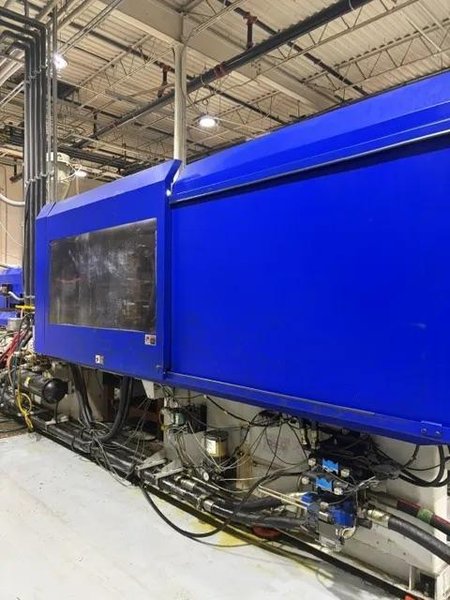 650 Ton 89.6 oz Shot Size Van Dorn 650HT-4300 Injection Molding Machine, 2006
