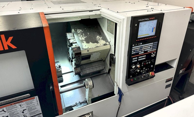 Mazak Quick Turn QTS-250 CNC Turning Center 2013, 10&quot; Chuck, Mazatrol Smart Control, Tool Pre-Setter, Parts Catcher, Tail Stock, Chip Conveyor,