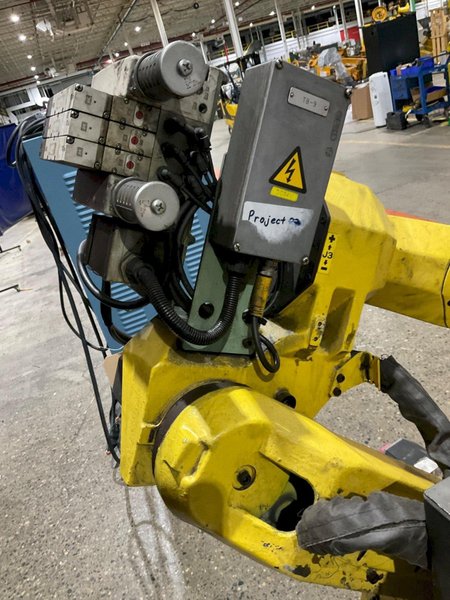 FANUC M-20IA ROBOT W R-30IA CONTROLLER USED