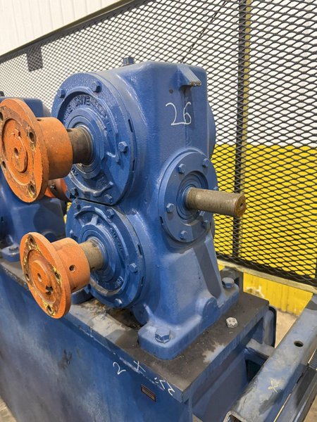 16 STAND x 3" X 18" ROLL SPACE BRADBURY MODEL #430 U-JOINT DRIVE ROLLFORMER: YOBRO #25254
