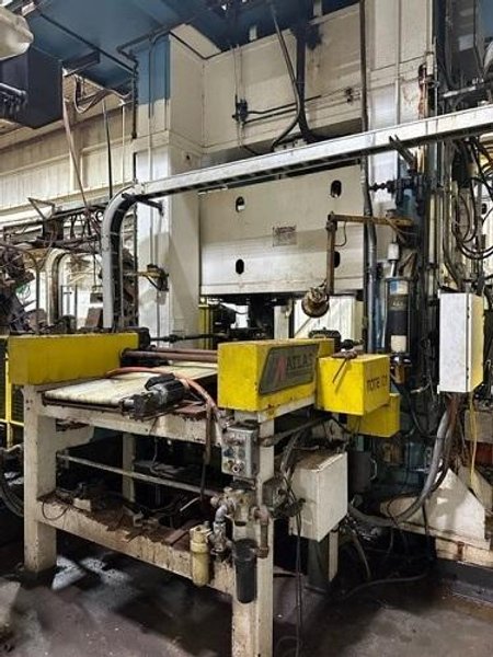 600 TON WILLIAMS &amp; WHITE HYDRAULIC PRESS