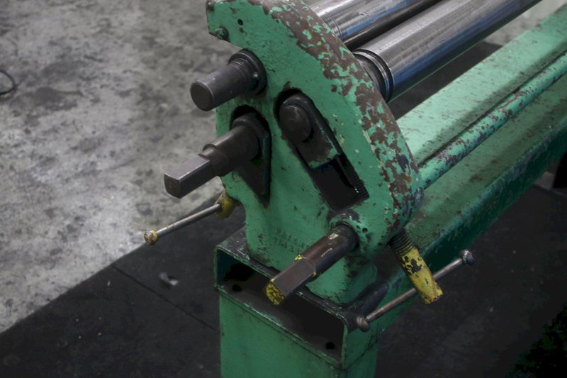 4' X 16 GA NIAGARA INITIAL PINCH TYPE BENDING ROLL: STOCK #75157