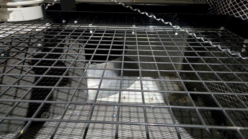 ROBOVENT FILTERED EXHAUSED SYSTEM W/ EPAD TOCUH 200 AMP 600 VAC USED