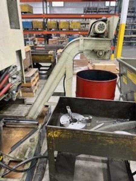 Okuma MC-V4020 VMC, 2005 – Chip Conveyor, 15,000 RPM 32 Slot Tool Changer