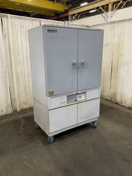 500 DEGREE X 18 CUBIC FT DESPATCH LAC SERIES OVEN: STOCK #81213