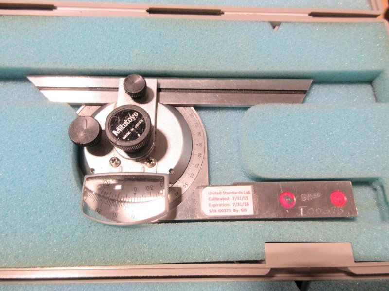 Mitutoyo Precision Vernier Protractors, and (1) Digital - Auction Item
