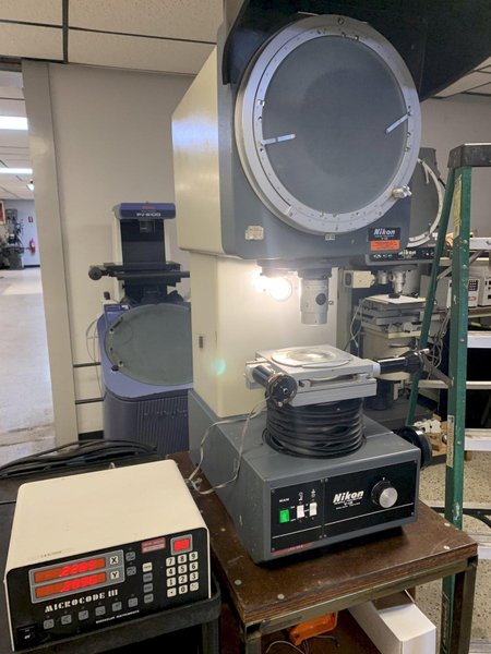 12" Nikon Model V12 Bench Top Optical Comparator