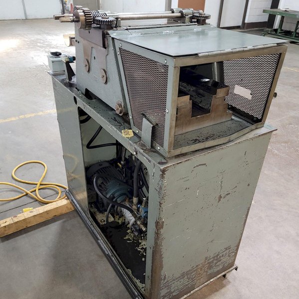 BERTOLETTE MODEL 300 "STRAIGHT-O-MATIC" ROUND PARTS STRAIGHTENER