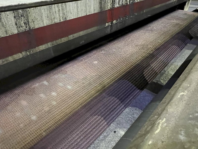 63&quot; MIDWEST AUTOMATION MODEL #N3-6375 3 HEAD WET TYPE BELT DEBURRING GRINDER MACHINE: STOCK 18225