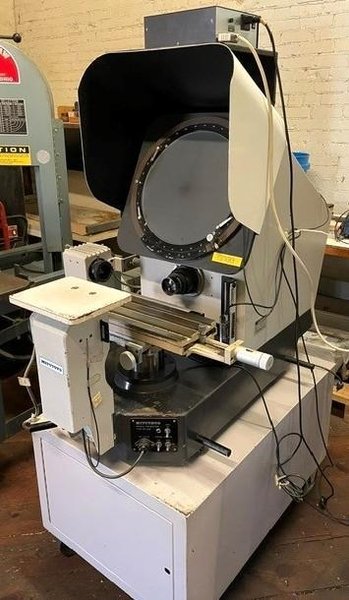14" Mitutoyo Optical Comparator PH-350H, Horiz., Bench Model, Surface Illumination, 5X Lens