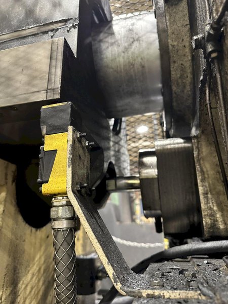 8,000 LBS FORCE CHAMBERSBURG MODEL #8 IMPACTOR HORIZONTAL FORGING MACHINE