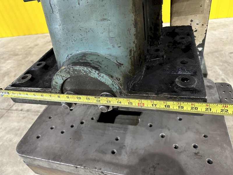 60 TON FEDERAL MODEL #60 OBI PUNCH STAMPING PRESS, 4" STROKE: STOCK #20995