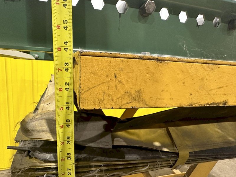 4000 LB X 40" X 36" ECONO-LIFT MODEL 3SL-36-40 HYDRAULIC SCISSOR LIFT TABLE WITH ROLLER TOP: STOCK #20920