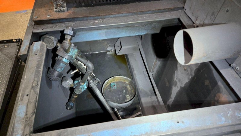 UNKNOWN Automatic Bandsaw AS-IS