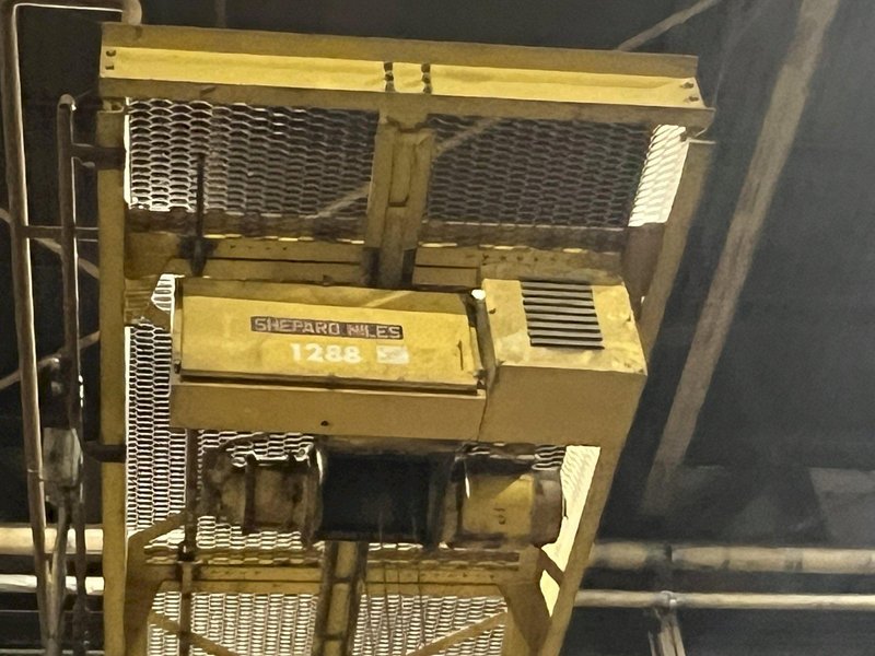 3 TON X 15' SHEPARD-NILES WALL MOUNTED POWERED GANTRY CRANE: STOCK 18474