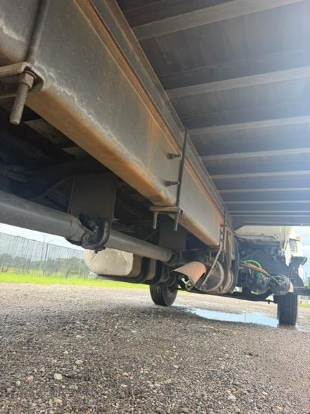 International 4300 Medium-Duty Straight Truck, 2018 – 24′ Box Truck, Cummins Diesel, Allison Automatic