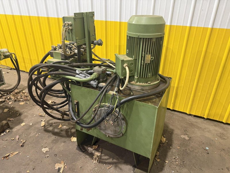 2001 BERCO PT250 TRACK PRESS WITH WTC ELECTRIC IMPACT WRENCH &amp; CONVEYOR: YOBRO #24374