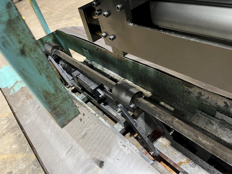 7&quot; MODERN MODEL #6S &quot;SERVO-SLIDE&quot; AUTOMATIC TUBE CUTOFF MACHINE: STOCK #18102