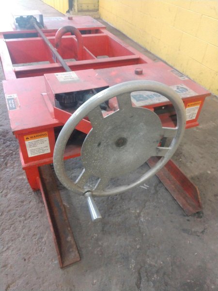 10,000 LB (5 TON) X 84" LONG X 36" TO 60" BUSHMAN MODEL #5600 MECHANICAL SHEET LIFTER