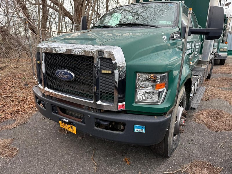 Ford F-750 Box Truck, 2016 – 6.7L Power Stroke Diesel,  Air Brakes