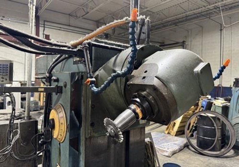 70" X 18" HECKERT MODEL #FU-400E UNIVERSAL MILL, WITH FANUC MOTOR: YOBRO #25329