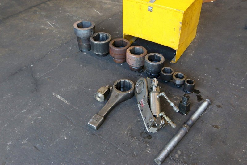 RAYMOND HYDRAULIC MODEL PHW15 MULTI RATCHET WRENCHES: STOCK #70868