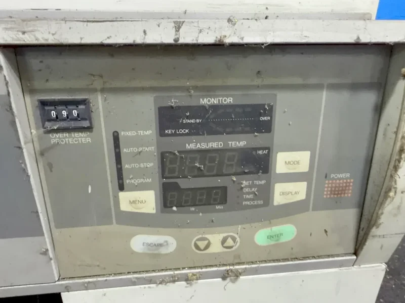 YAMATO 23”X23”X23” CHAMBER VACUUM CHAMBER   -  DP6
