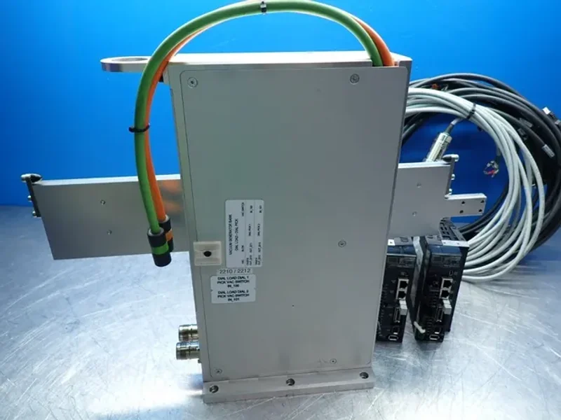 OMRON ACCURAX LINEAR MOTOR PICK &amp; PLACE SYSTEM  -  R88L-ES-PM-C110-B300-0001