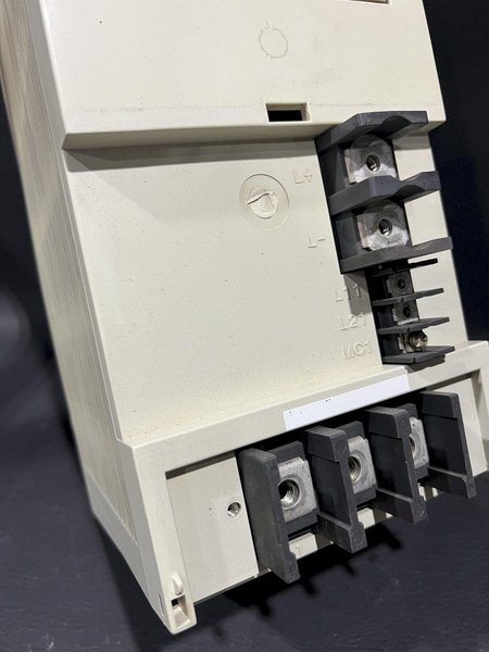 Mitsubishi CNC Power Supply Unit 220V MDS-C1-CV-300 MDSC1CV300