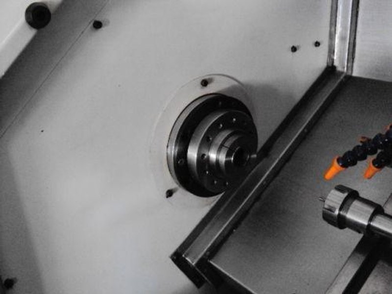 Headman HTS 320 CNC Lathe, 2010 – 13″ x 30″, Siemens