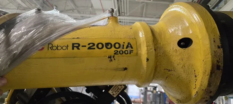 FANUC R-2000IA 200F INDUSTRIAL ROBOT – USED