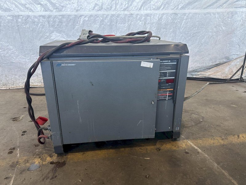 GNB SCR 100 POWER SYSTEM BATTERY CHARGER. STOCK #0650426