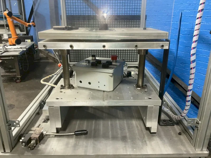 HOT MELT TECHNOLOGIES 37” X 32” BENCHMARK 315 APPLICATOR STATION
