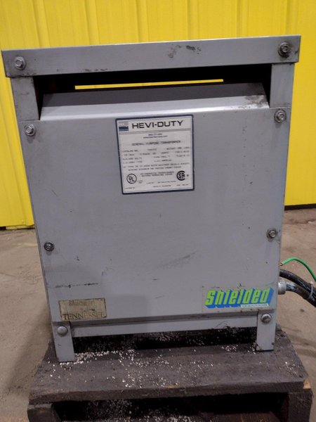 15 KVA SOLA 480 DELTA TO 208Y/120 VOLT ELECTRICAL TRANSFORMER: STOCK 19620