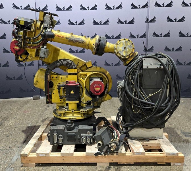 FANUC R-2000IB/210F + R30IB ROBOT ARM AND CONTROL CABINET USED