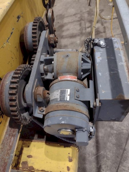 3 TON X 17’ F&amp;G / LOAD LIFTER UNDER-SLUNG POWERED CRANE: STOCK #22971