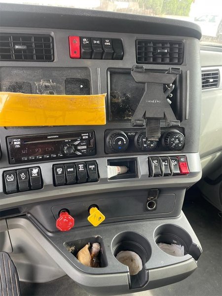 2020 Kenworth T680 1XKYD49X0LJ295151