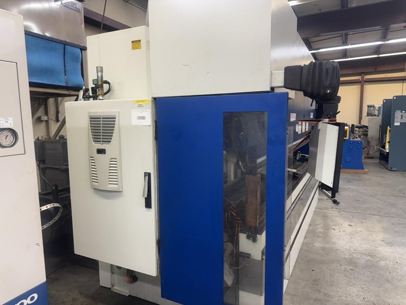 198 Ton x 13′ Trumpf TruBend 3180 CNC Press Brake, 2008