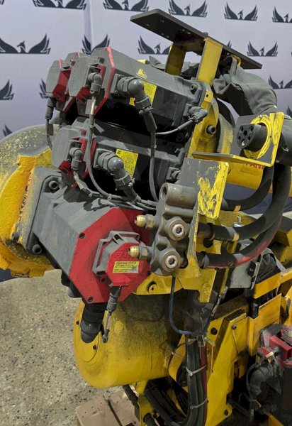 FANUC R-2000IB/210F + R30IB ROBOT ARM AND CONTROL CABINET USED