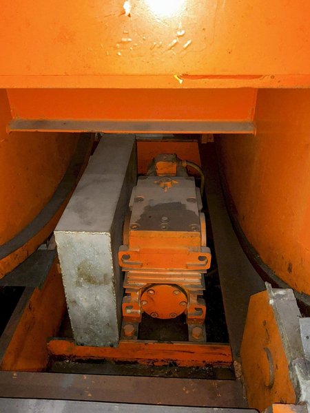 50,000 LBS (25 TON) X 84" X 72" BUSHMAN MECHANICAL POWERED UPENDER / COIL FLIPPER: YOBRO #25946
