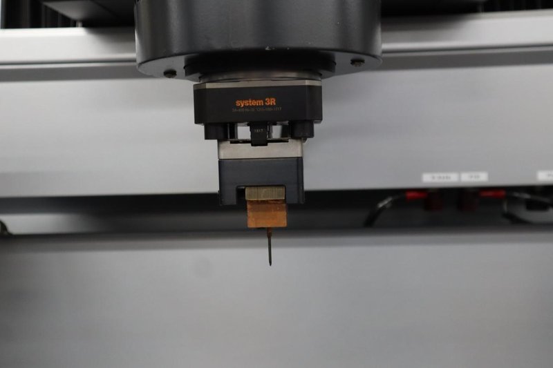 Sodick AD35L CNC EDM Sinker Electrical Discharge Machine, 4 Electrode Changer, Sytem 3R Head, LN2 Control, C (U) Axis- Auction Item