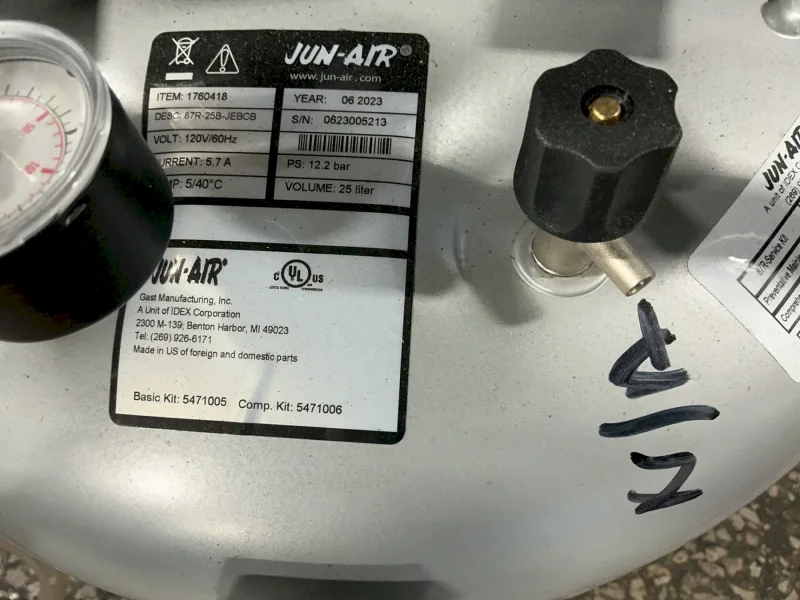 GAST MANUFACTURING 25 LITER, 12.2 BAR JUN-AIR OIL-LESS ROCKING PISTON AIR COMPRESSOR SYSTEM  -  87R-25B-JEBCB