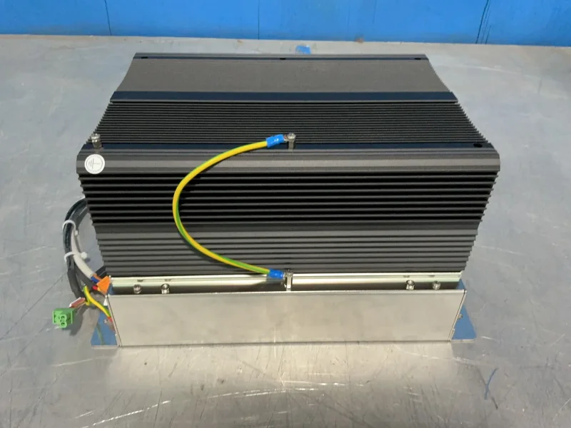 PRIMA ELECTRO INDUSTRIAL CONTROLLER UNIT RACK OI P30L 256GB 3140 P2  -  2SMPM7820/0C