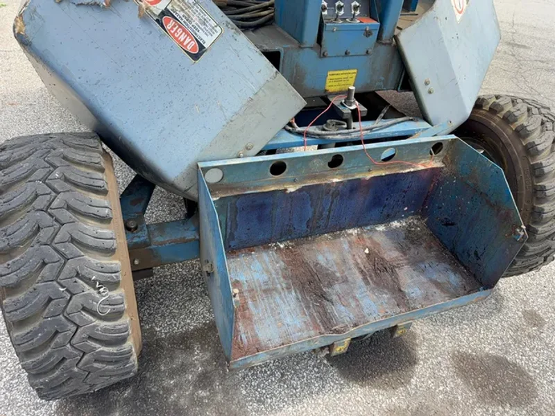 GENIE 500 LBS BOOM LIFT  -  BOOM Z-30/20HD