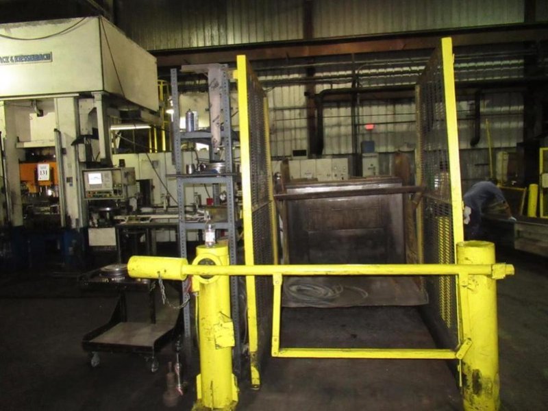 300 TON KIESSELBACH STRAIGHT SIDE HYDRAULIC PRESS: STOCK #12327